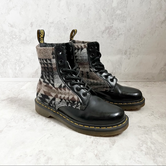 Dr. Martens x Pendleton Collab Wool Aztec Boots US Womens 7 Pagosa Springs Black - Picture 12 of 12